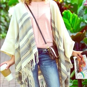 Abercrombie Blanket sweater